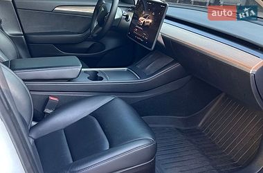 Седан Tesla Model 3 2022 в Тернополе
