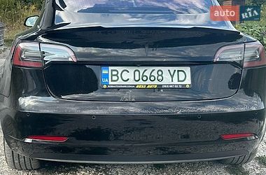 Седан Tesla Model 3 2018 в Львове