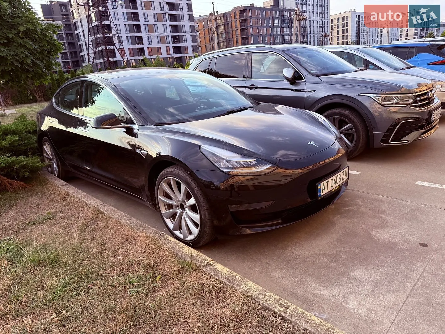 2018 Tesla Model 3 - фото 1