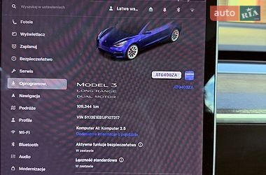 Седан Tesla Model 3 2018 в Львове