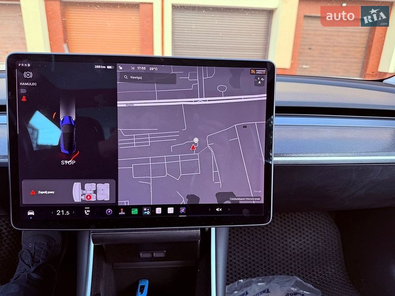 Седан Tesla Model 3 2018 в Львове