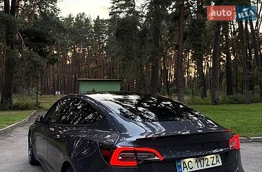Седан Tesla Model 3 2022 в Чернігові