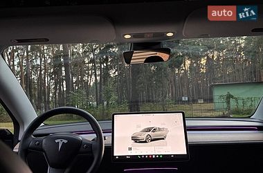 Седан Tesla Model 3 2022 в Чернігові