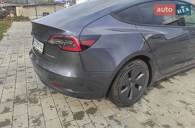 Седан Tesla Model 3 2022 в Долине