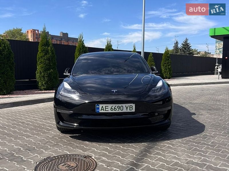 Седан Tesla Model 3 2019 в Днепре