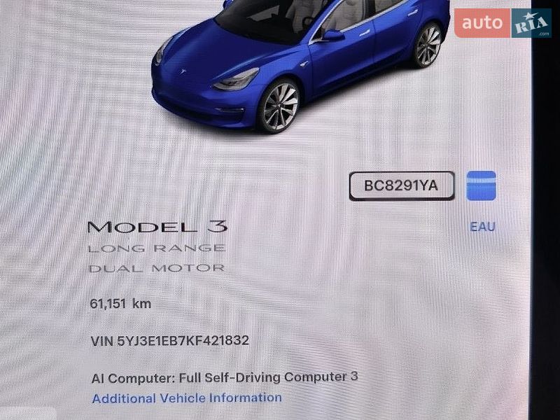 Седан Tesla Model 3 2019 в Львові