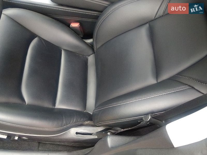 Седан Tesla Model 3 2021 в Києві