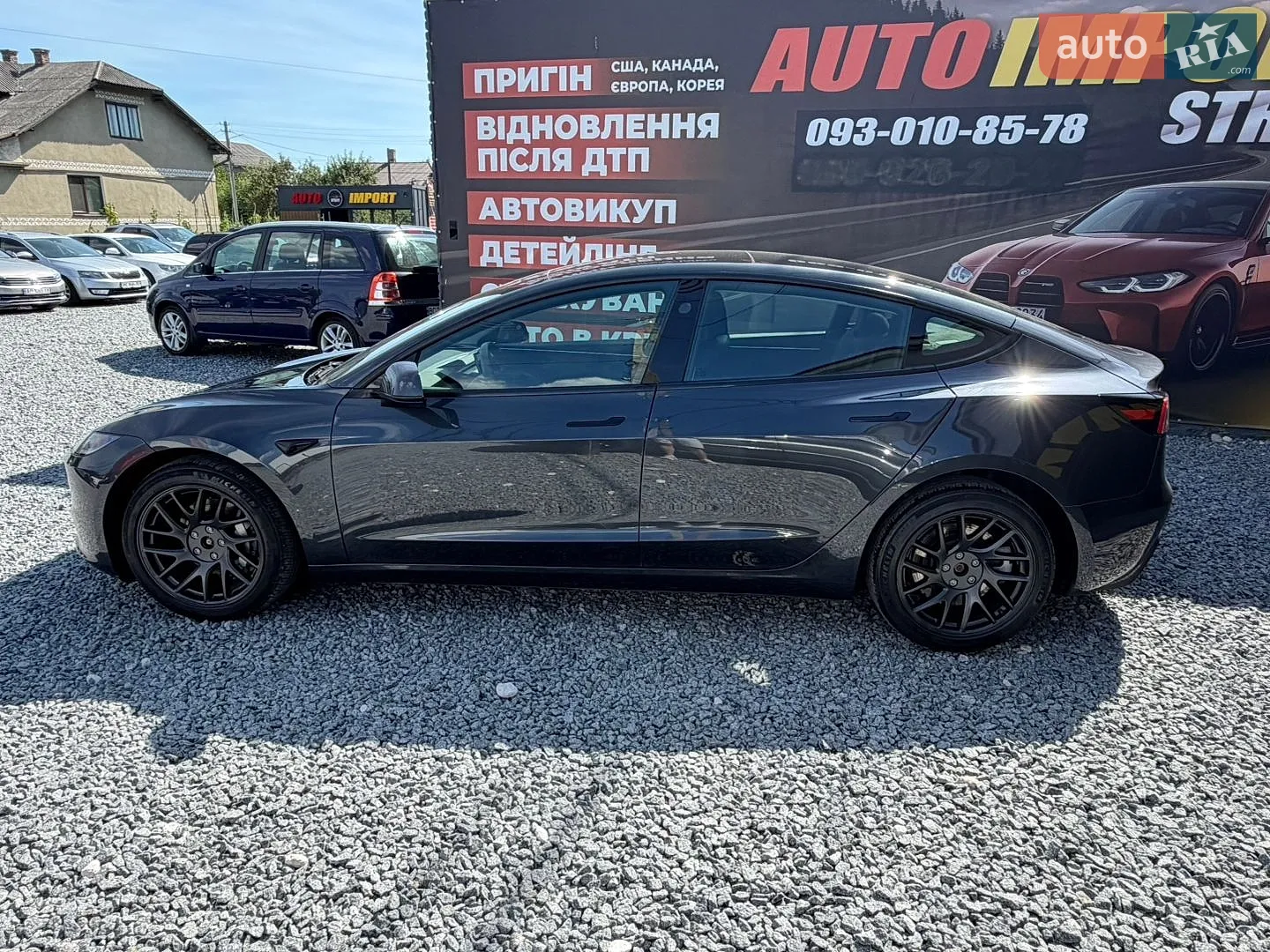 2025 Tesla Model 3 - мініатюра 4