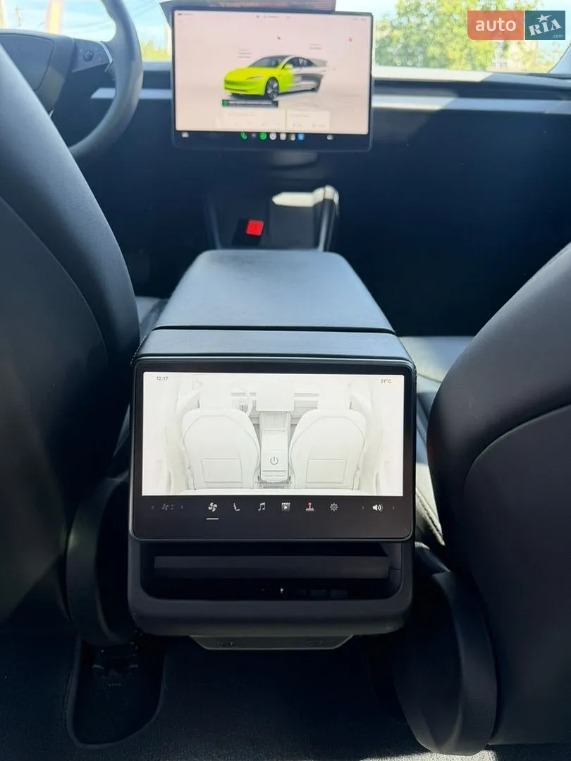2025 Tesla Model 3 - мініатюра 21