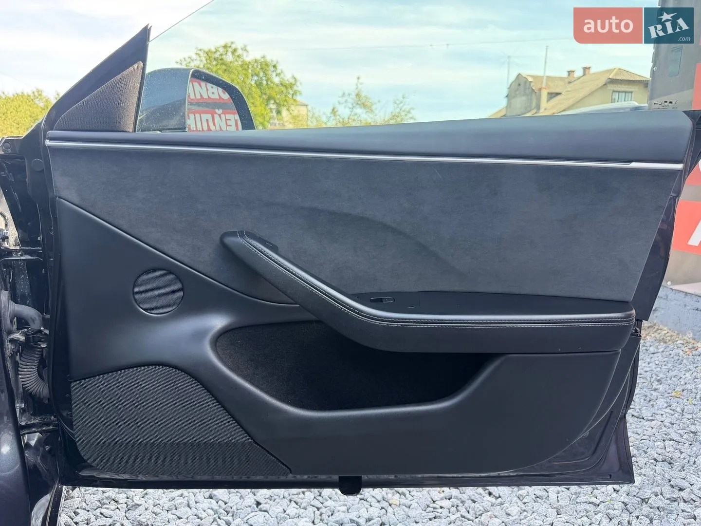 2025 Tesla Model 3 - мініатюра 19