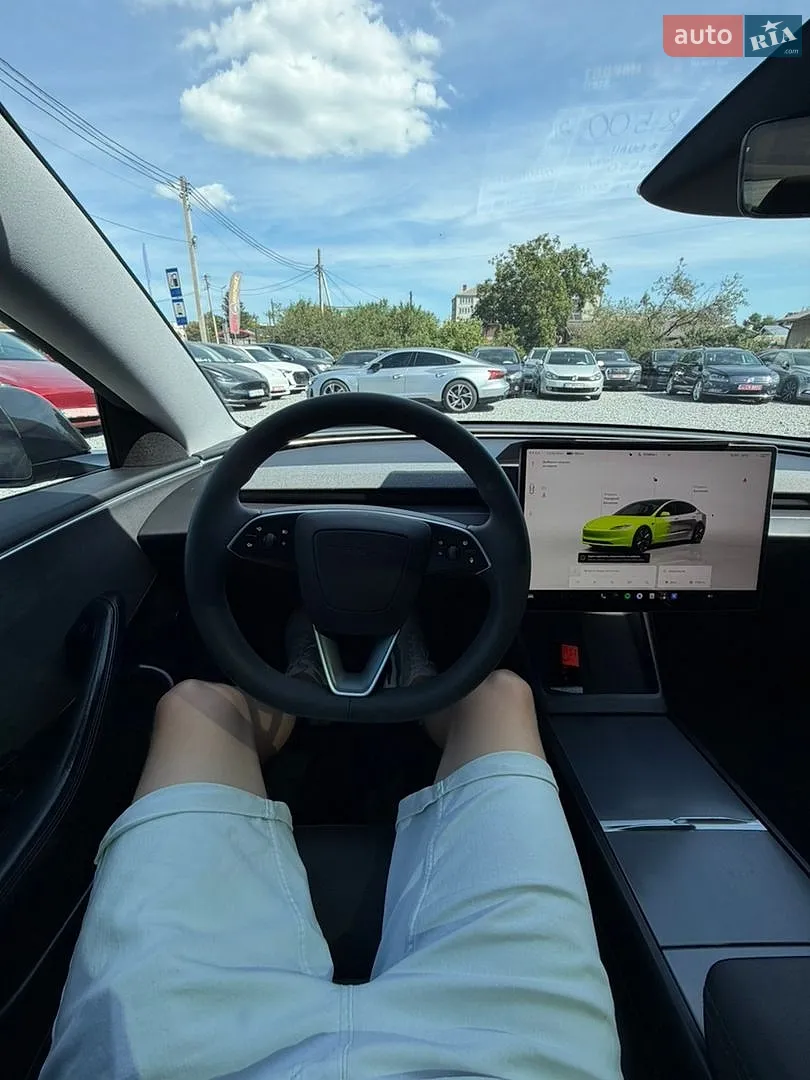 2025 Tesla Model 3 - мініатюра 24