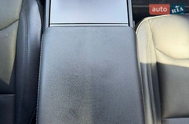 Седан Tesla Model 3 2025 в Стрию