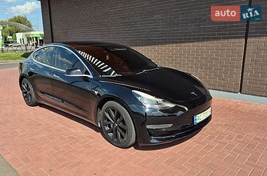 Седан Tesla Model 3 2019 в Луцке