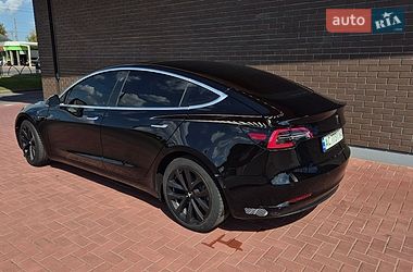 Седан Tesla Model 3 2019 в Луцке