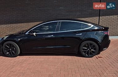 Седан Tesla Model 3 2019 в Луцке