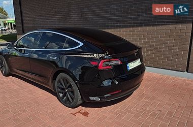 Седан Tesla Model 3 2019 в Луцке