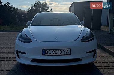 Седан Tesla Model 3 2019 в Городке