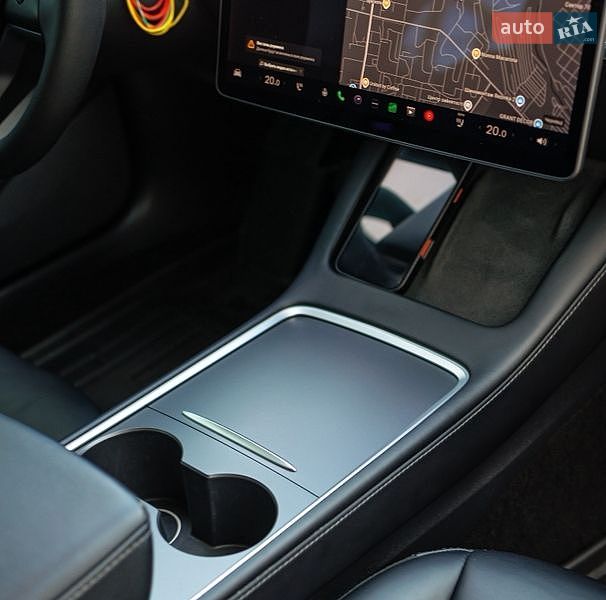 Седан Tesla Model 3 2021 в Заліщиках