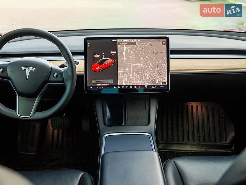 Седан Tesla Model 3 2021 в Заліщиках