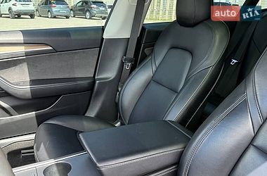 Седан Tesla Model 3 2021 в Харкові