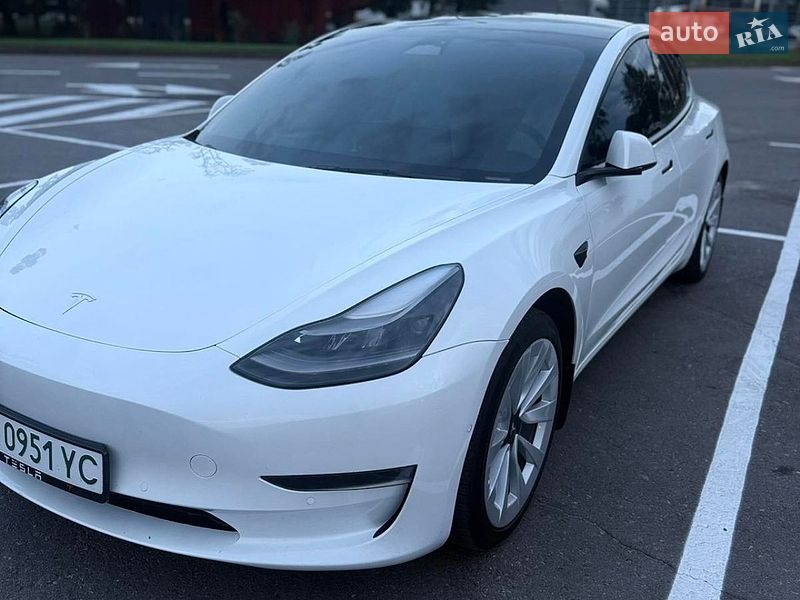 Седан Tesla Model 3 2022 в Белой Церкви