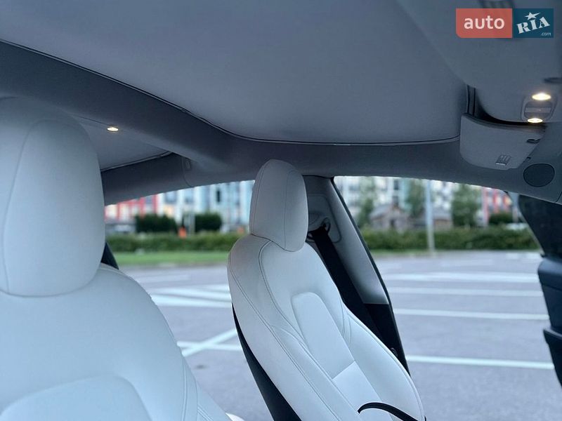 Седан Tesla Model 3 2022 в Белой Церкви