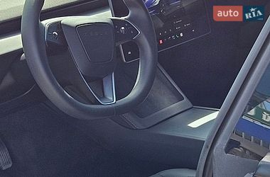 Седан Tesla Model 3 2024 в Львові