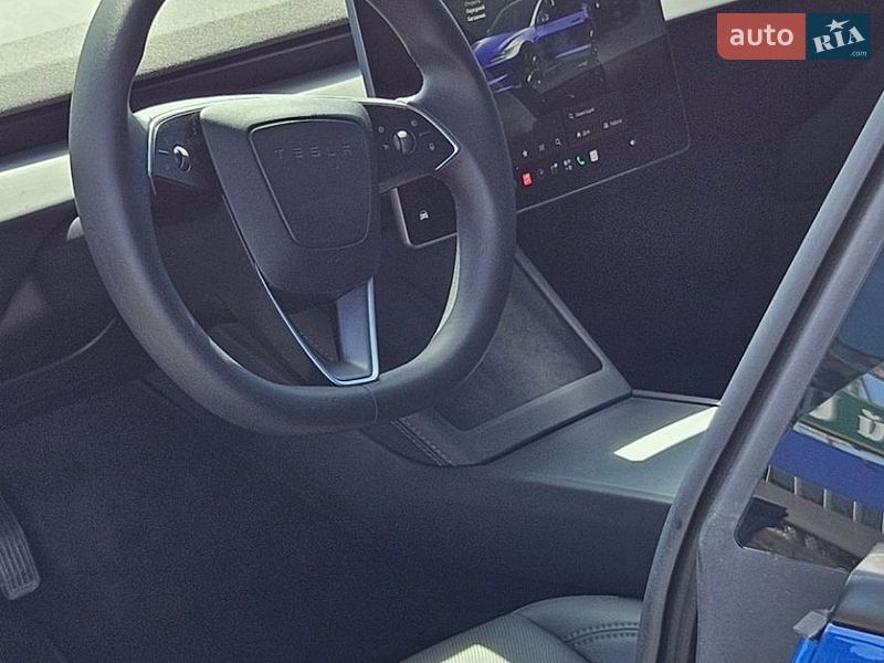 Седан Tesla Model 3 2024 в Львові