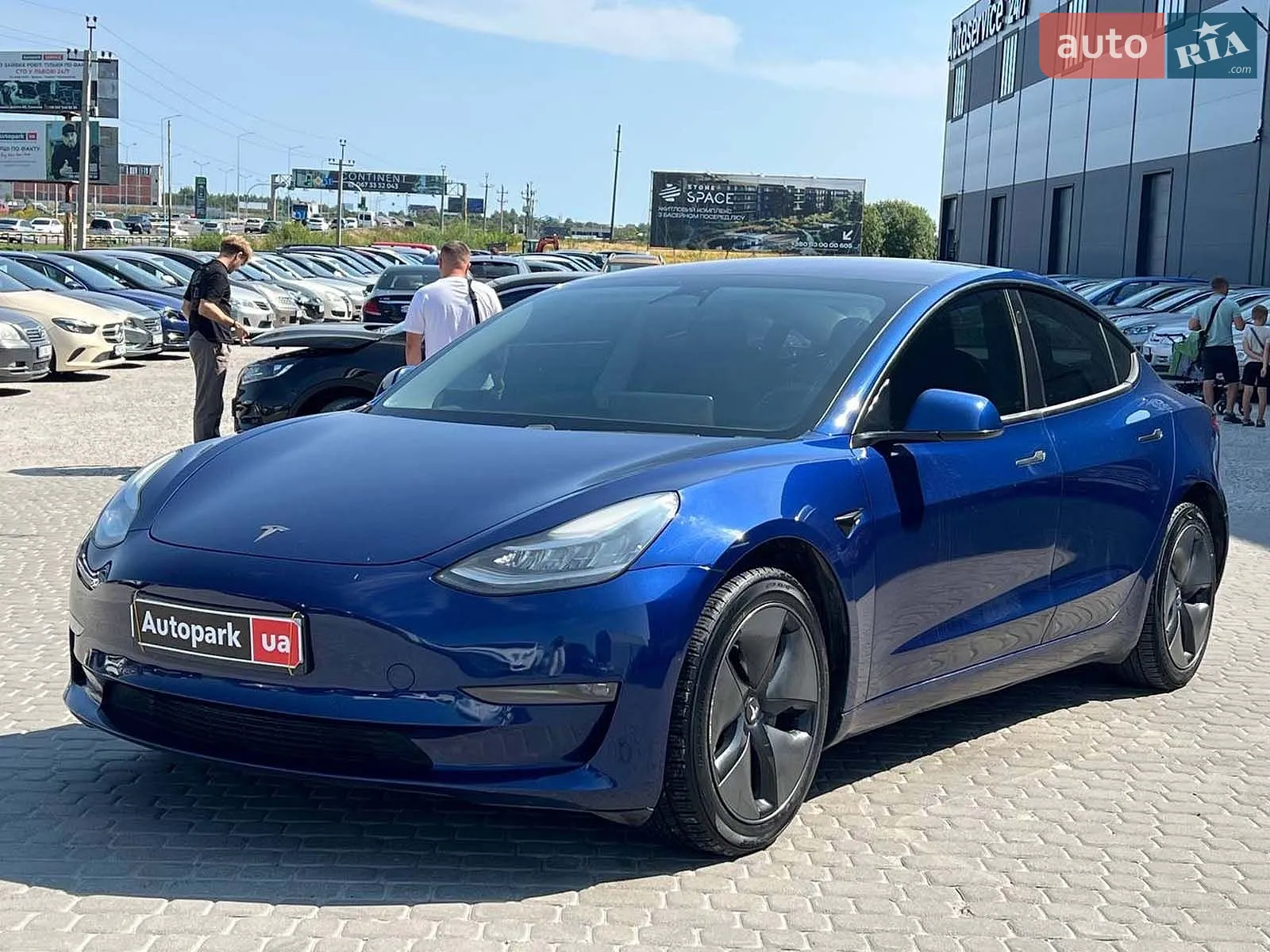 2019 Tesla Model 3 - фото 1