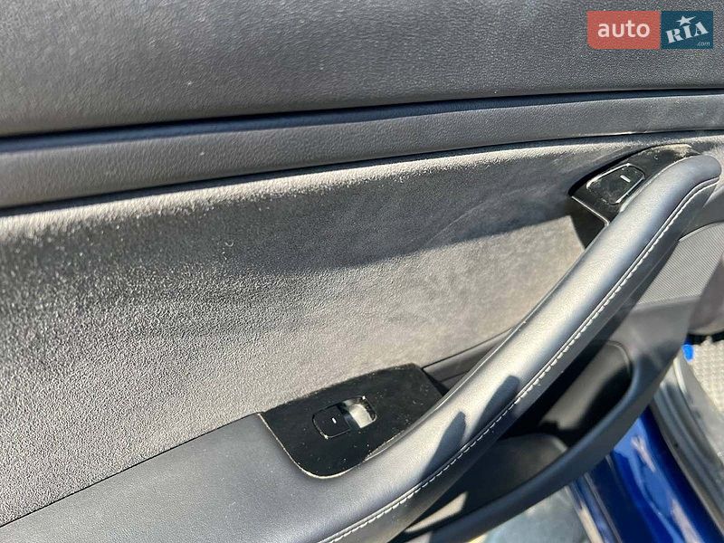 Седан Tesla Model 3 2019 в Львове