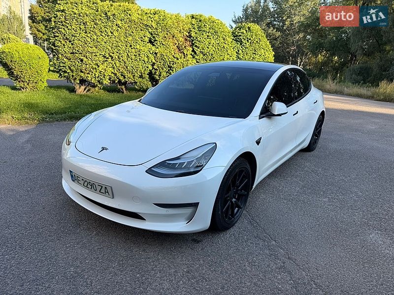 Tesla Model 3 2019 Tesla Model 3 2019