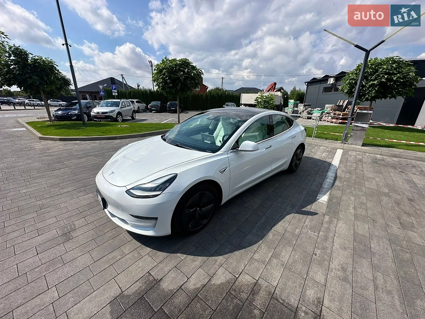 2019 Tesla Model 3 - фото 1