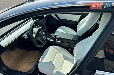 Седан Tesla Model 3 2019 в Луцке