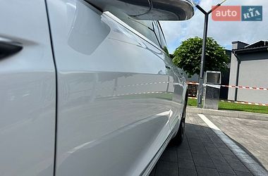 Седан Tesla Model 3 2019 в Луцке