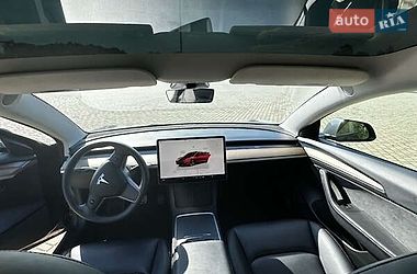 Седан Tesla Model 3 2022 в Виннице