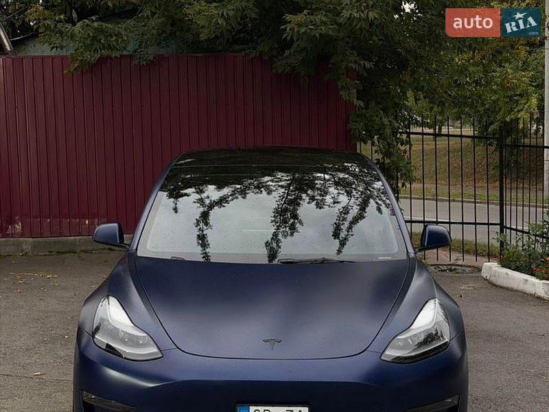 Седан Tesla Model 3 2022 в Киеве