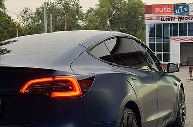 Седан Tesla Model 3 2022 в Киеве