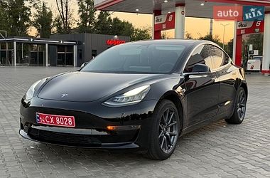 tesla model-3 2020 в Кривой Рог от профессионального продавца Максим Юрьевич Бардас