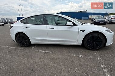Седан Tesla Model 3 2023 в Киеве