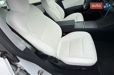 Седан Tesla Model 3 2023 в Киеве