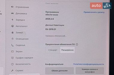 Седан Tesla Model 3 2020 в Киеве