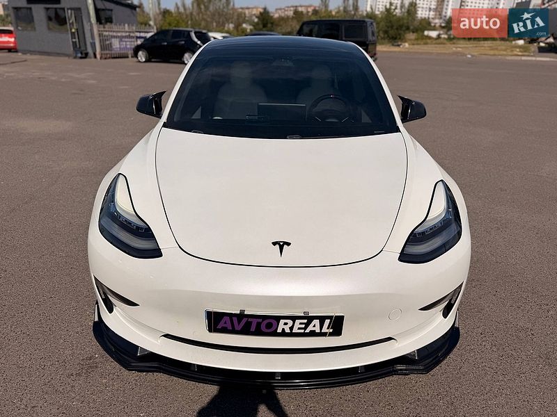 Седан Tesla Model 3 2019 в Кривому Розі фото 17 Седан Tesla Model 3 2019 в Кривому Розі