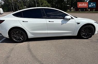 Седан Tesla Model 3 2025 в Києві