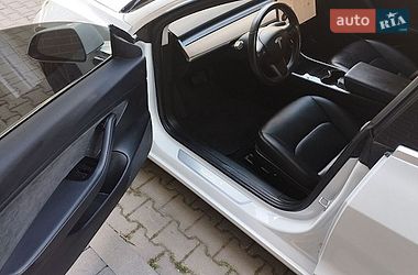 Седан Tesla Model 3 2018 в Вінниці