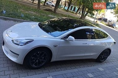 Седан Tesla Model 3 2018 в Вінниці