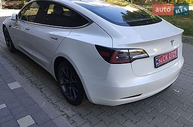 Седан Tesla Model 3 2018 в Вінниці