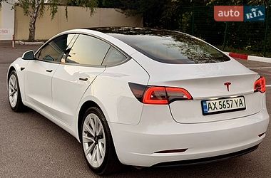 Седан Tesla Model 3 2023 в Харькове