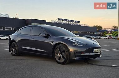 Седан Tesla Model 3 2023 в Дніпрі фото 25 Седан Tesla Model 3 2023 в Дніпрі