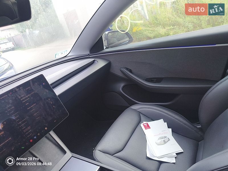 Седан Tesla Model 3 2025 в Києві