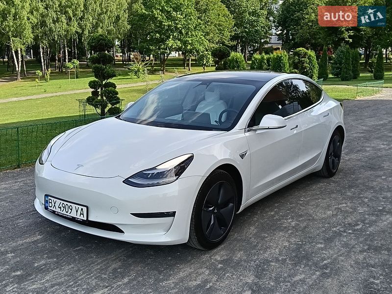 Седан Tesla Model 3 2020 в Хмельницком